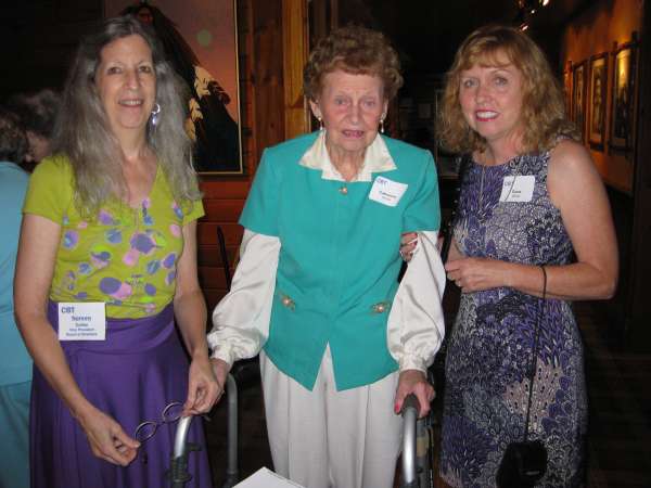 Noreen Cullen, Kitty and Diane Wicks.JPG